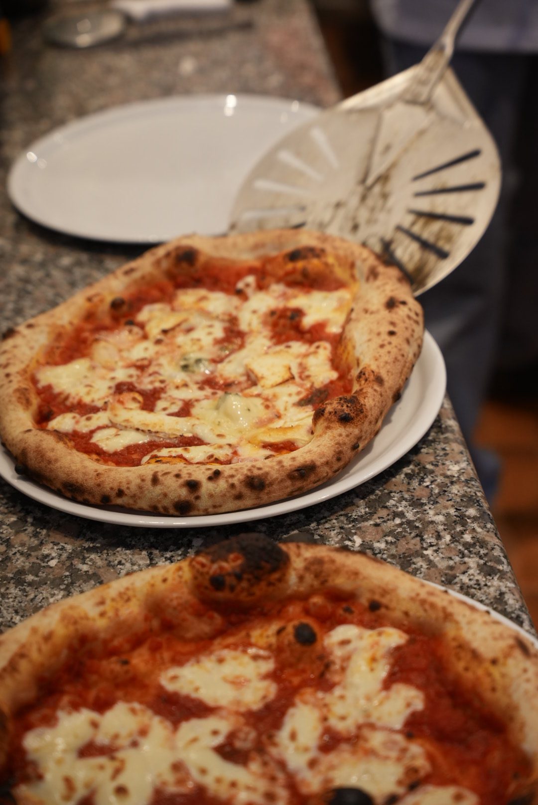 Pizzas napolitaines cuites